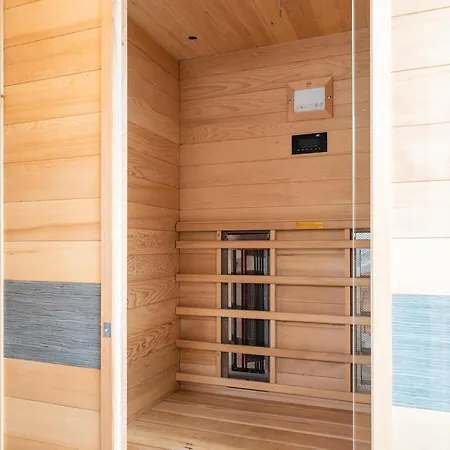 In With Sauna, Cleaning Included Goirle